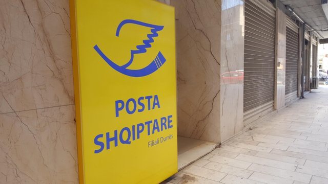 Pas skandalit me abuzimet, ish-deputeti socialist Alban Xhelili emërohet drejtor i Postës Shqiptare