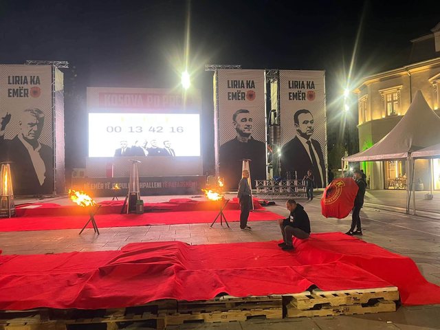 Nga Kosova në Hagë, shqiptarët presin vendimin për krerët e UÇK-së nga Gjykata Speciale