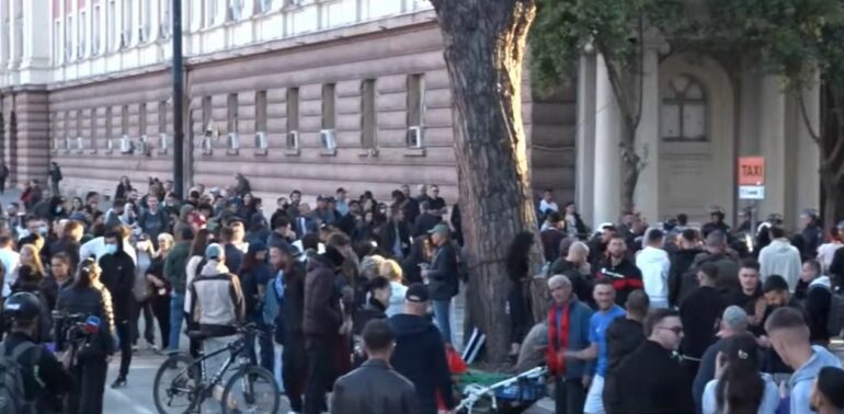 735 pedagogë dhe akademikë kërkojnë dorëheqjen e Ramës dhe ndalimin e dhunës ndaj studentëve
