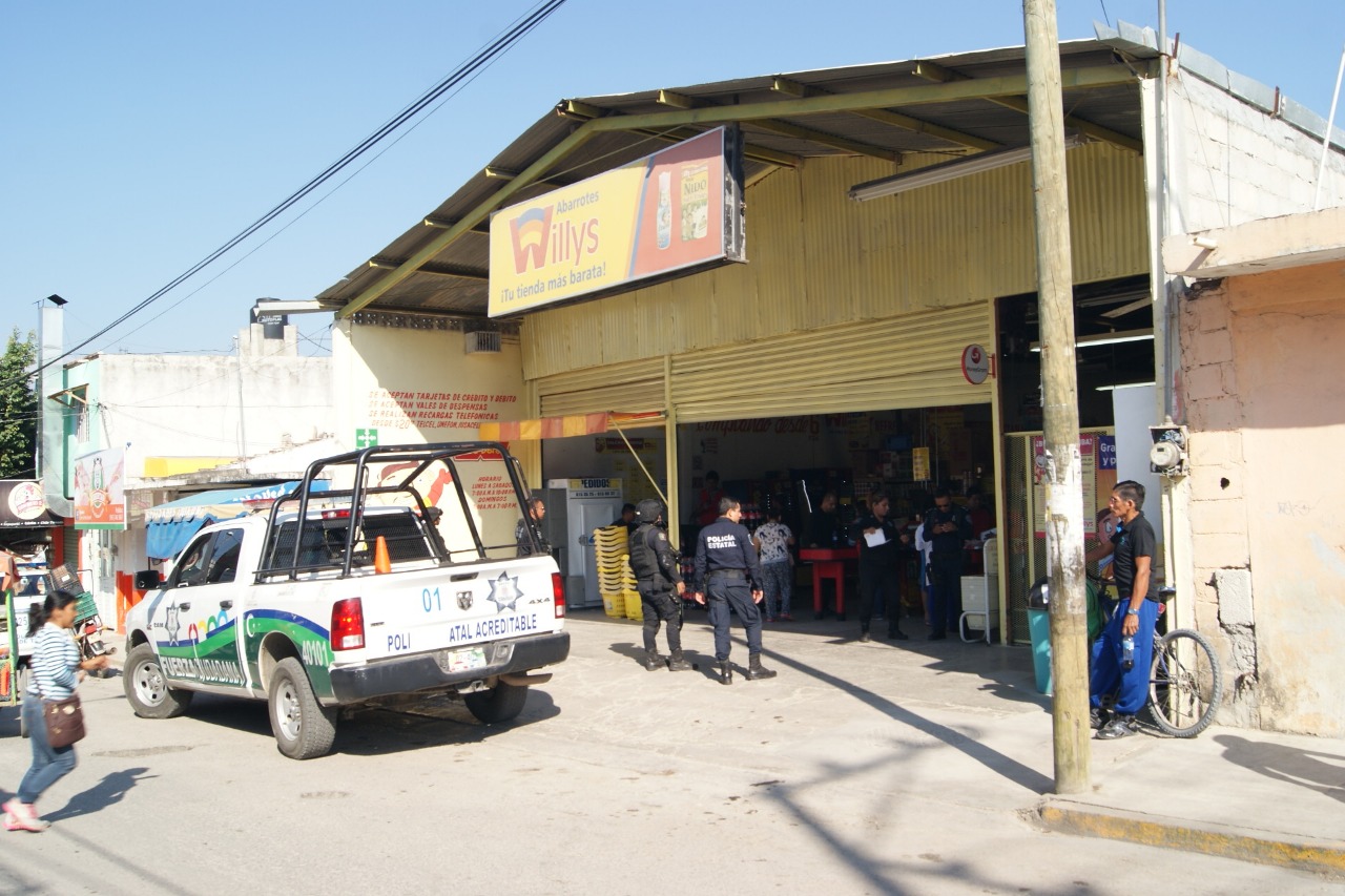 Atracan minisúper en la Francisco I. Madero #Tuxtla