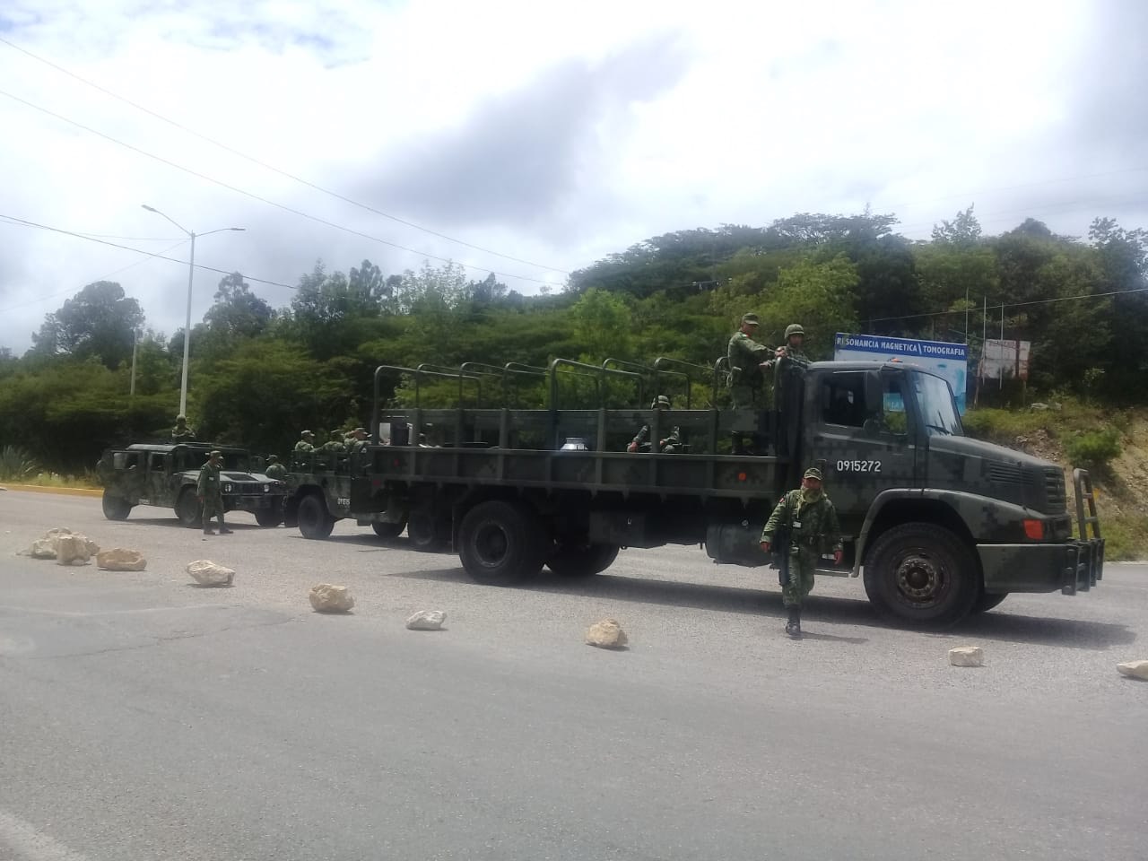 Relevo militar en garita de Chacaljocom