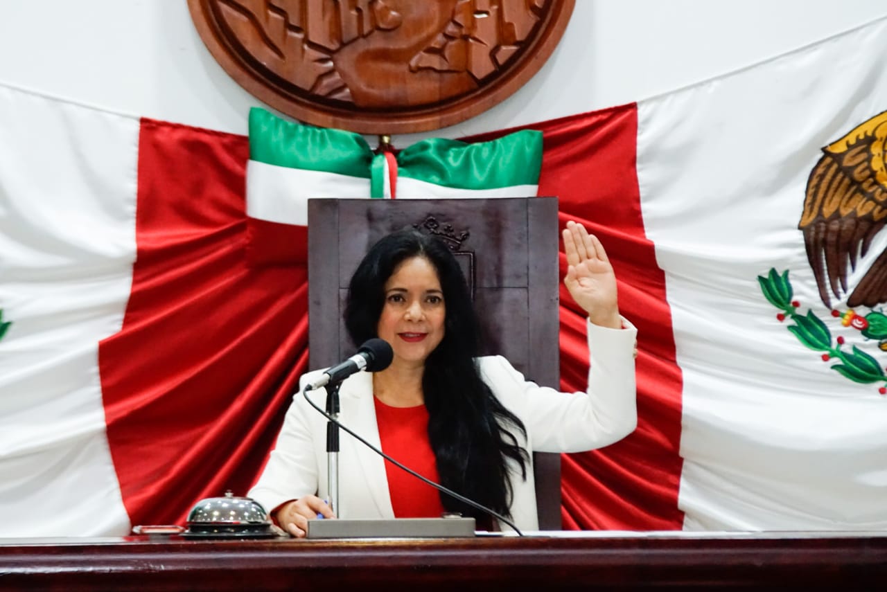 Convocan a realizar propuestas para la medalla “Rosario Castellanos”