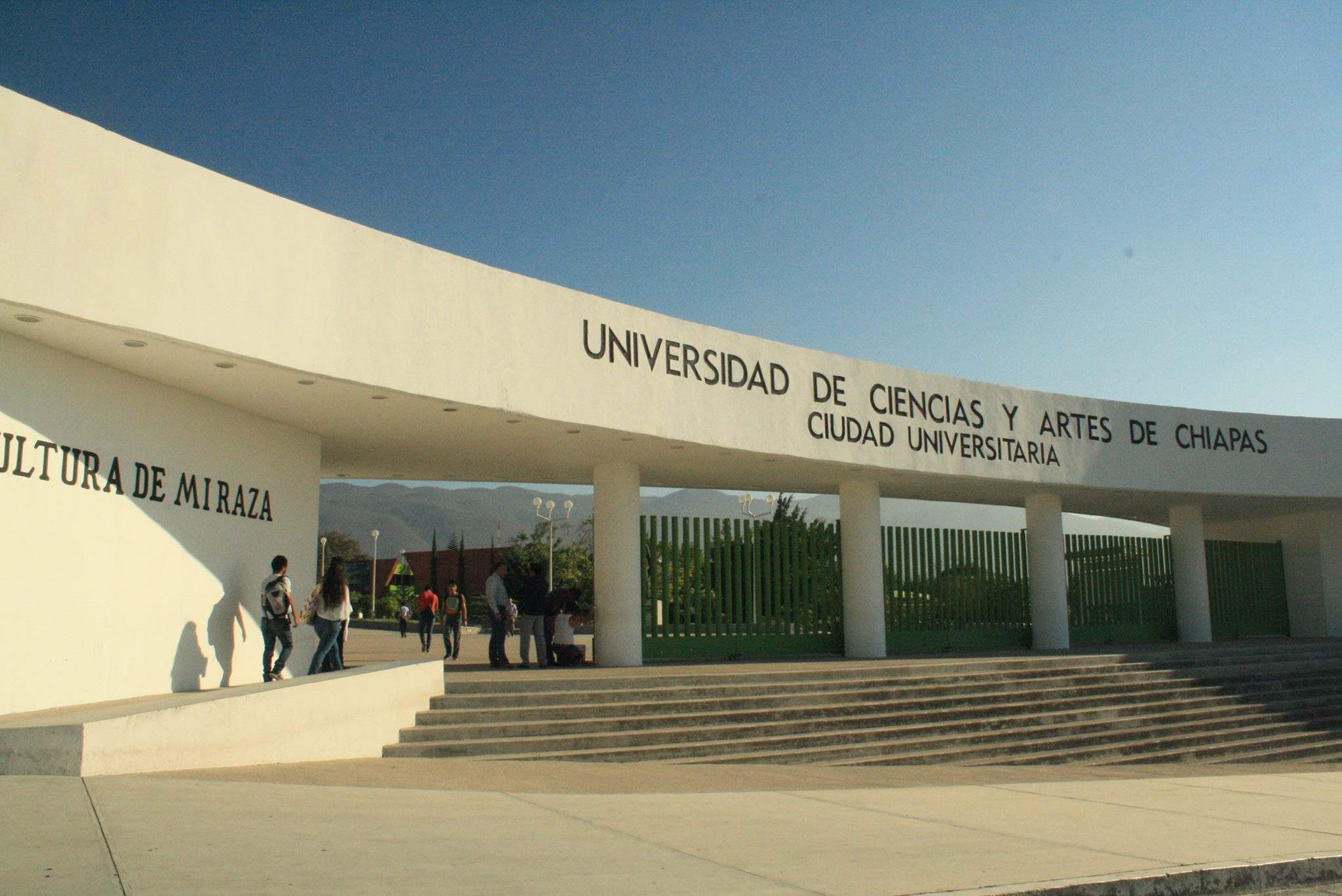 Ni se inmutan, Unicach colecciona decenas de demandas