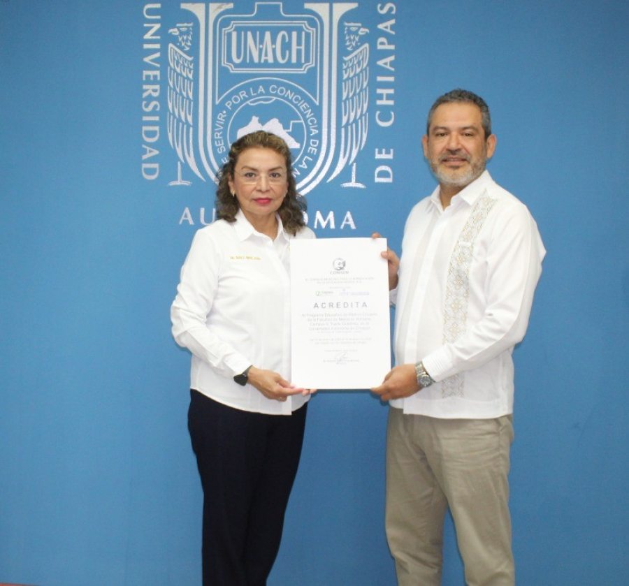 Acreditan el programa educativo de Médico Cirujano de la UNACH