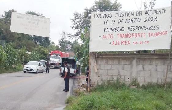 ¡Otra vez! Bloqueo carretero en Oxchuc