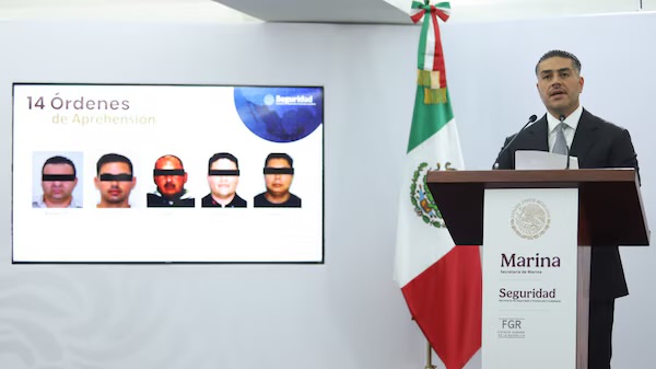 Empresarios, marinos y exfuncionarios detenidos por red de huachicol