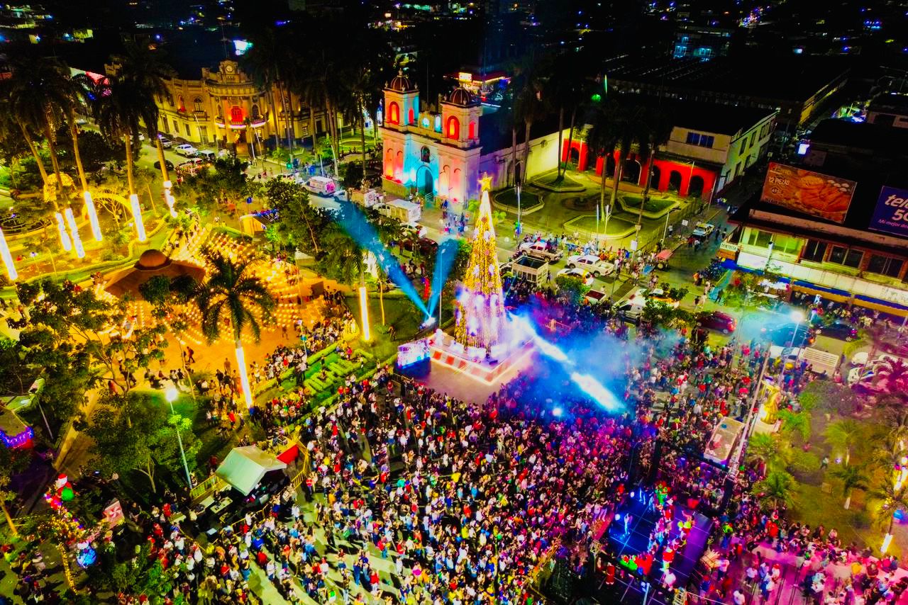 Tapachula Celebra el Inicio de las Fiestas con Alegría, Color y Música