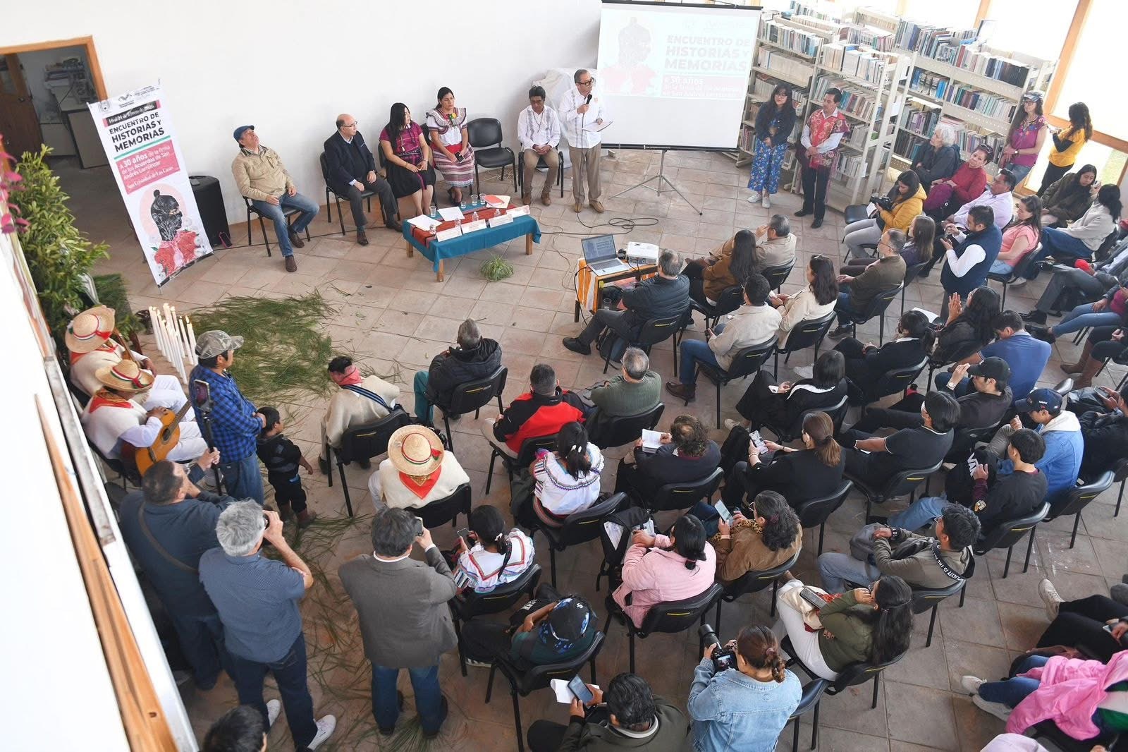 Conmemora la UNACH la firma de los Acuerdos de San Andrés Larráinzar