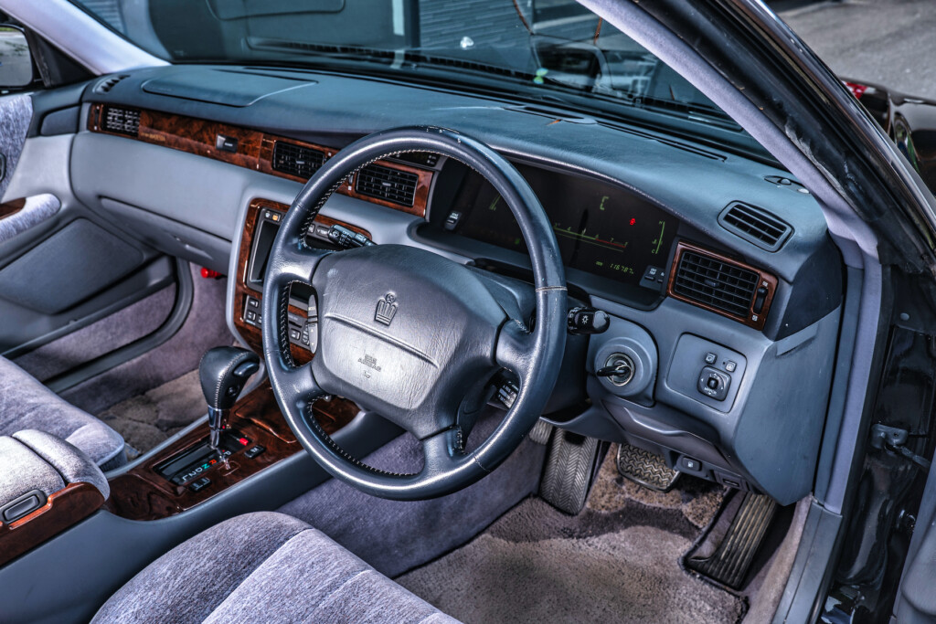 今狙うなら平成一桁代のVIPカー。注目度が急上昇中！ - ALESS