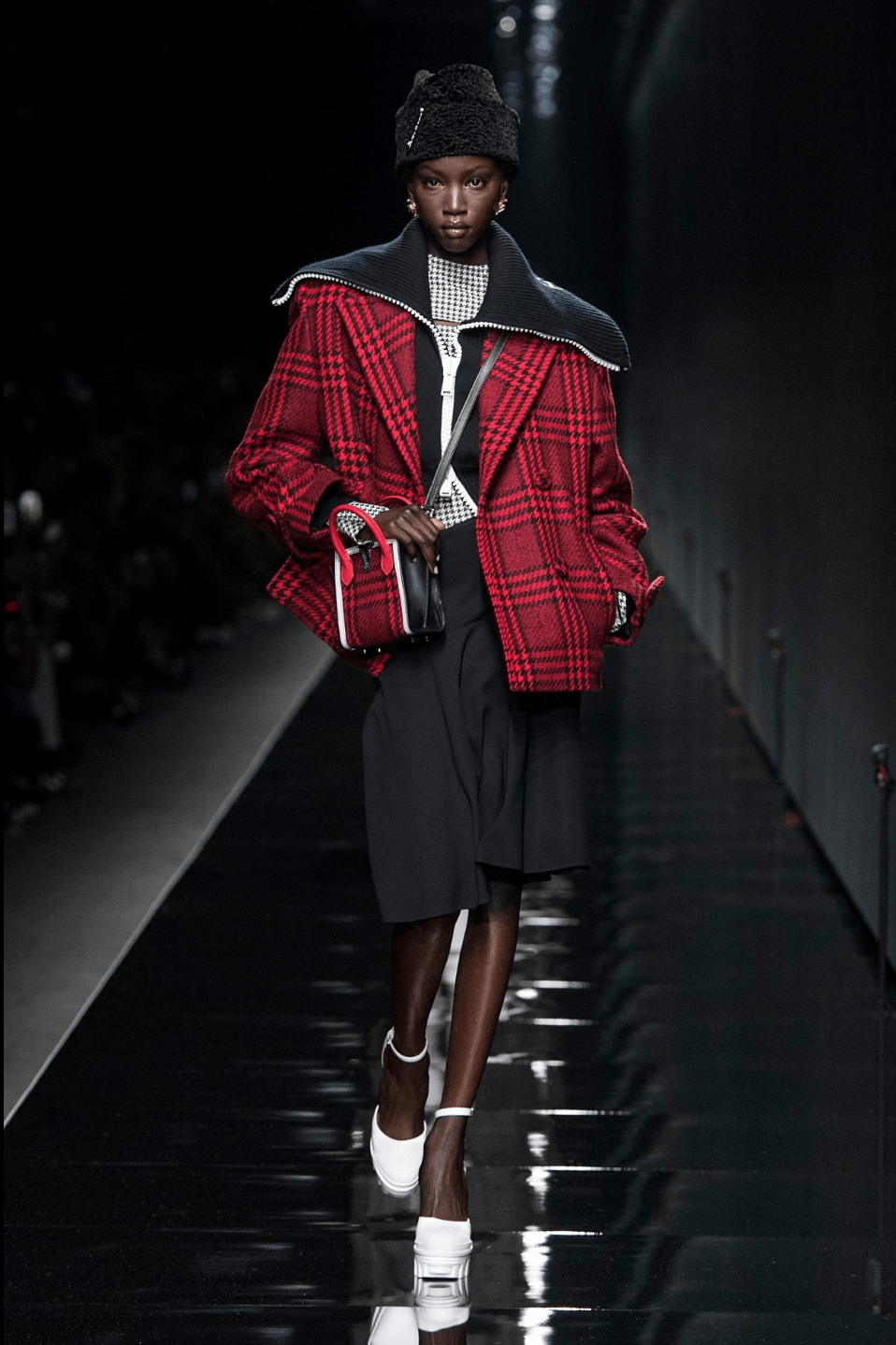 1502-versace