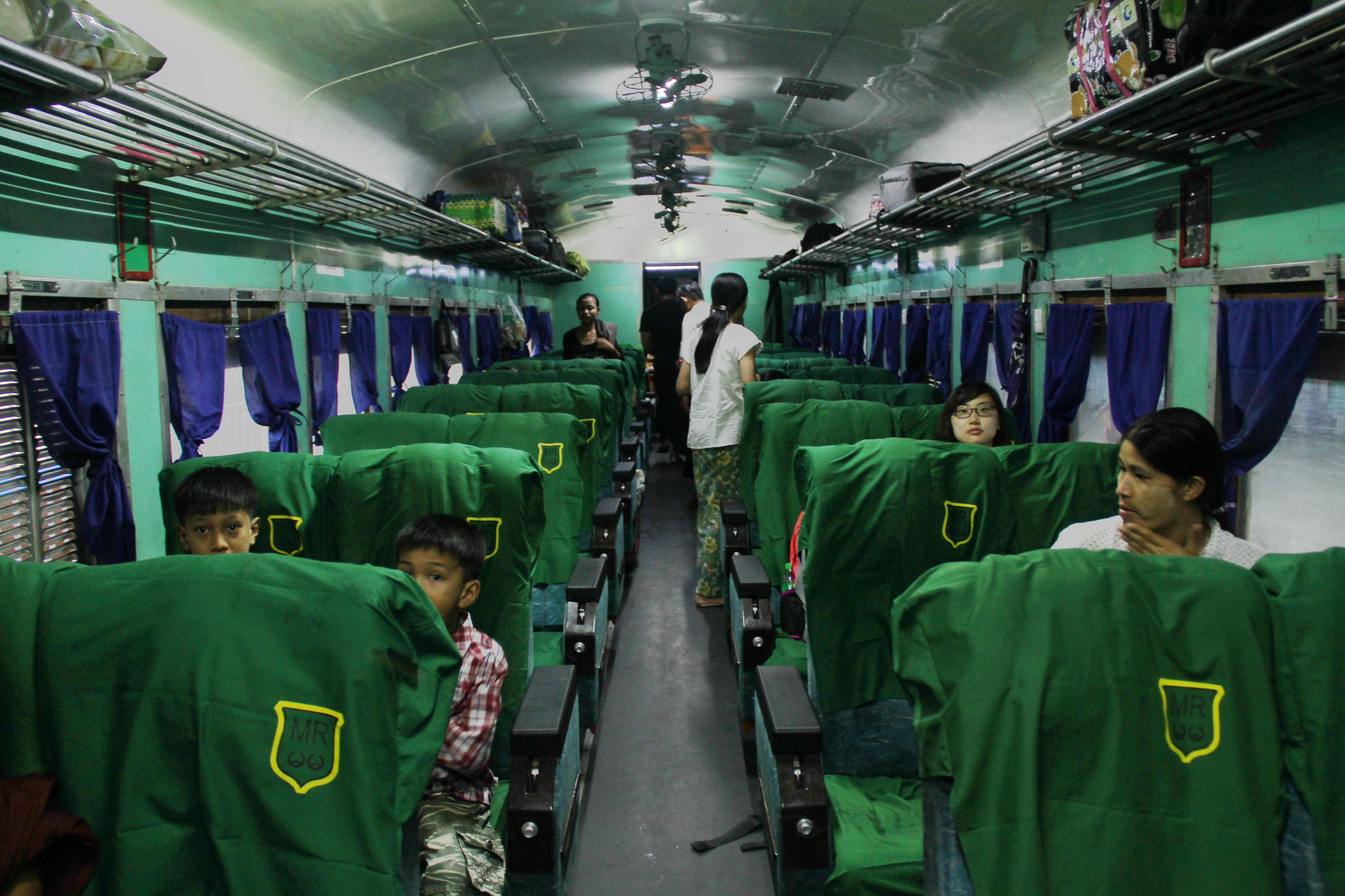 After two full days in Yangon, we spent 15 hours on this upper class coach to Mandalay. The seats are more comfortable than commercial flights' seats. Highly recommended for intercity traveling in Myanmar despite the long hours !