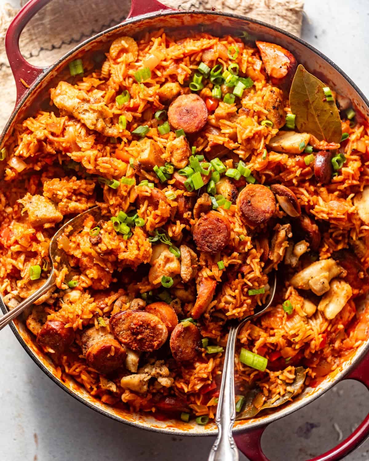 Frozen Chicken & Sausage Jambalaya – A classic Louisiana jambalaya with seasoned chicken, smoked sausage, rice, onions, bell peppers, celery, and Cajun spices
