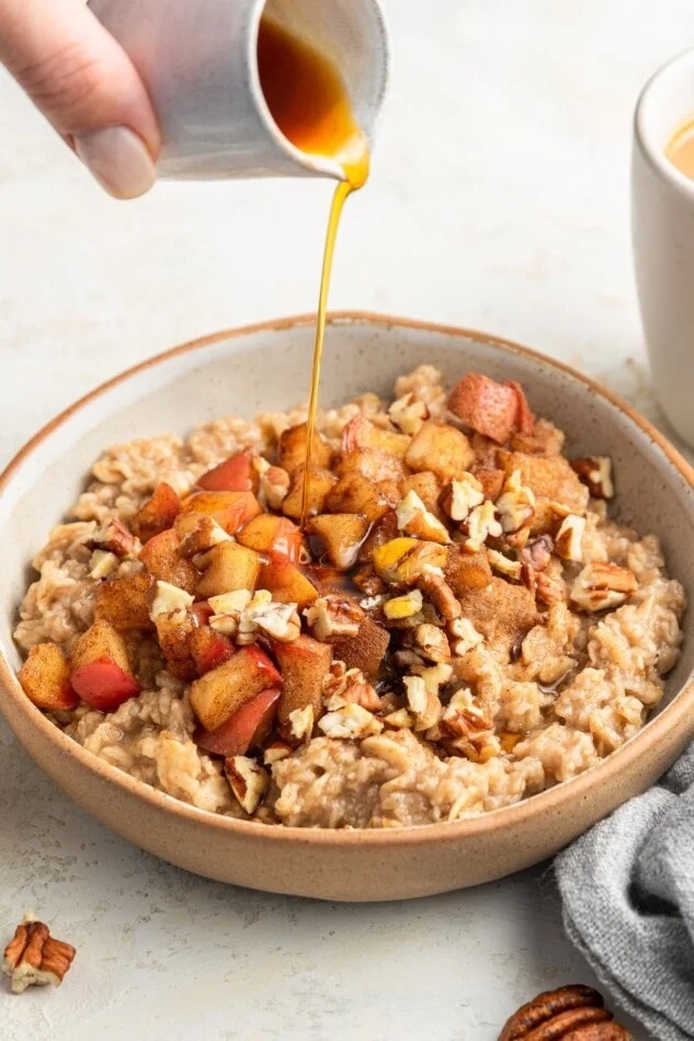 Apple Pie Cinnamon Overnight Oats - Creamy cinnamon overnight oats with brown sugar apples, local cane syrup and toasted pecans