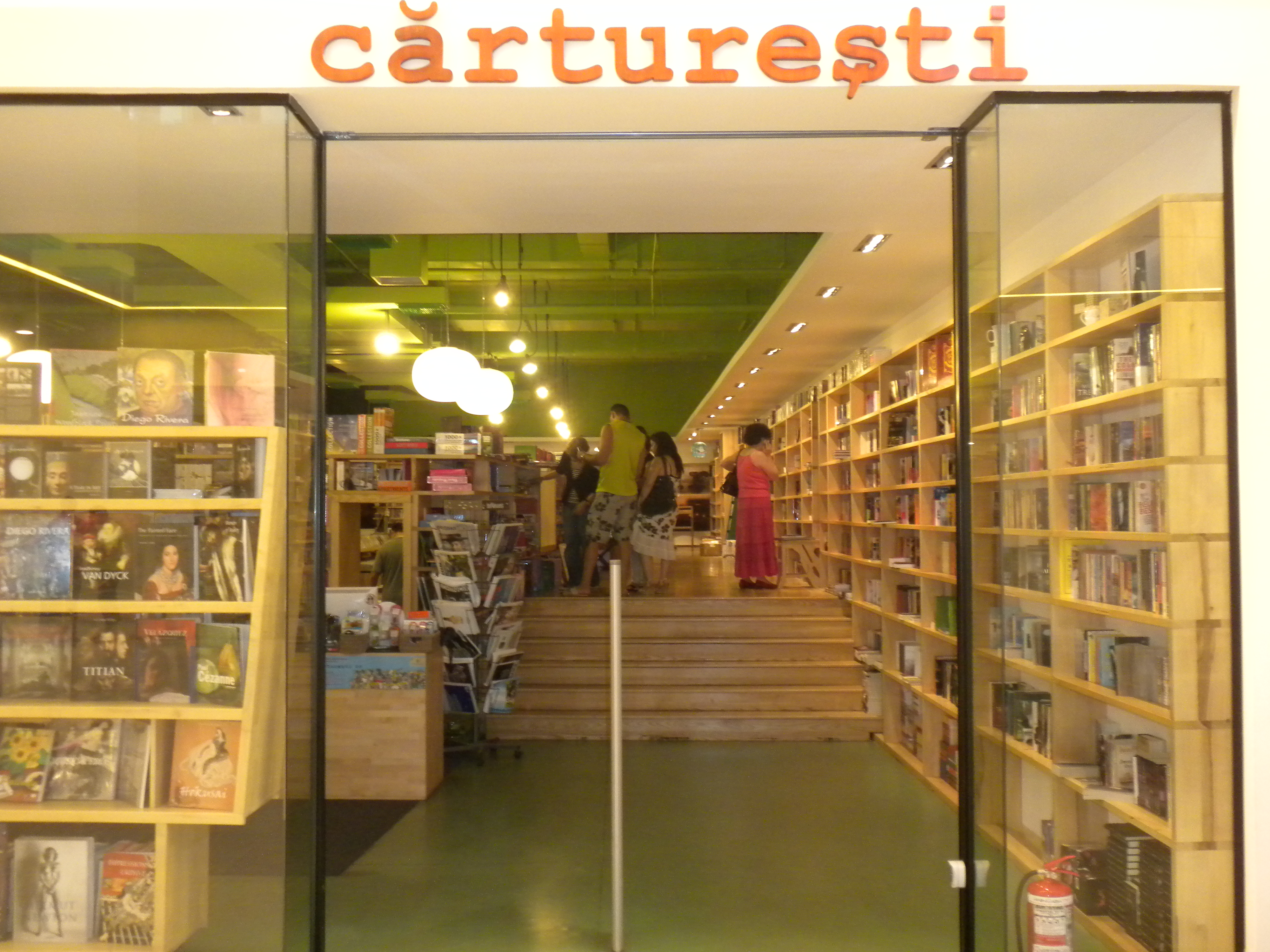 In incinta iulius mall, etj. Carturesti Iulius Mall Timisoara 9