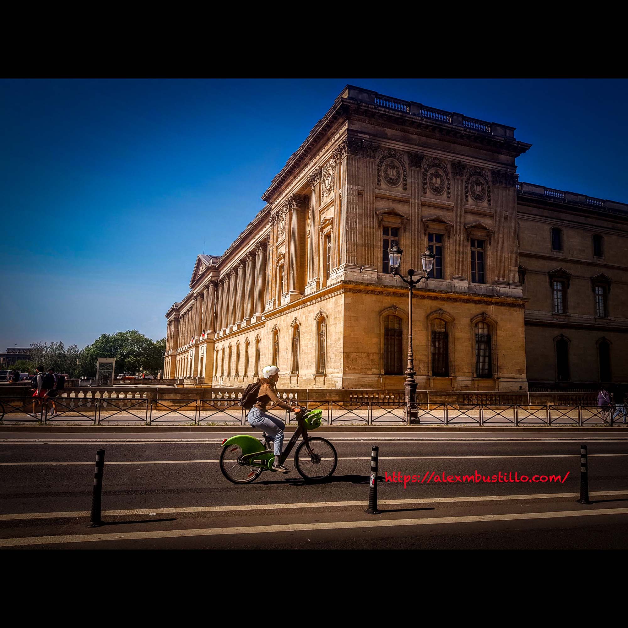 Rolling Down Rue Rivoli 75001 Paris