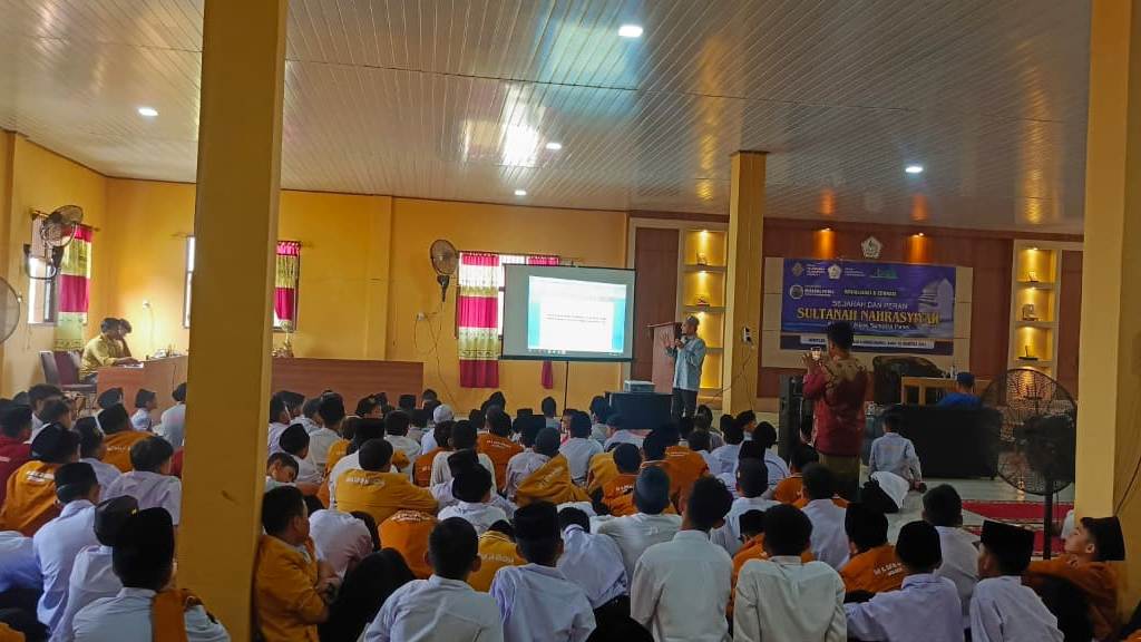 Sosialisasi dan Edukasi sejarah yang diselenggarakan oleh CISAH di Dayah Ar-Raudhah