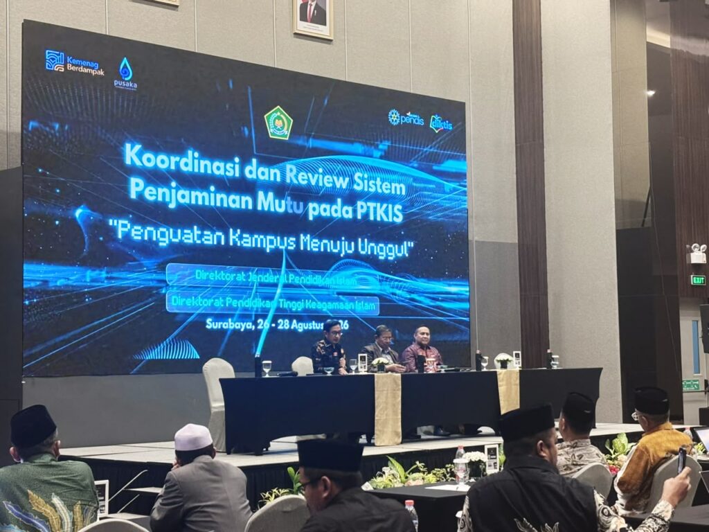 Kegiatan pendampingan intensif dan review Sistem Penjaminan Mutu PTKIS yang digelar Direktorat Jenderal Pendidikan Islam Kemenag RI di Surabaya (26-28/8/2026). Universitas Islam Aceh (UIA) berhasil menembus 30 besar kampus terpilih dari 800-an PTKIS se-Indonesia