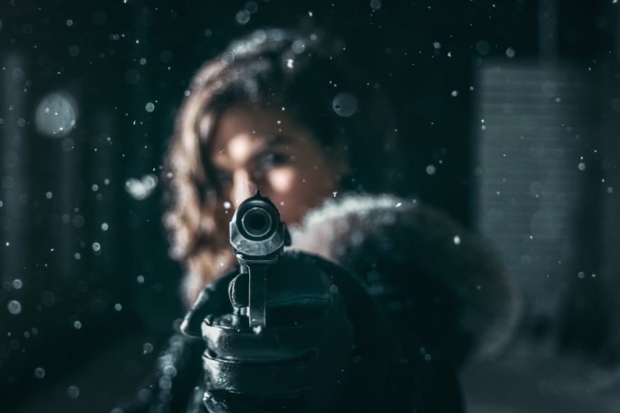 Dream about getting shot meaning: 16 scenarios
