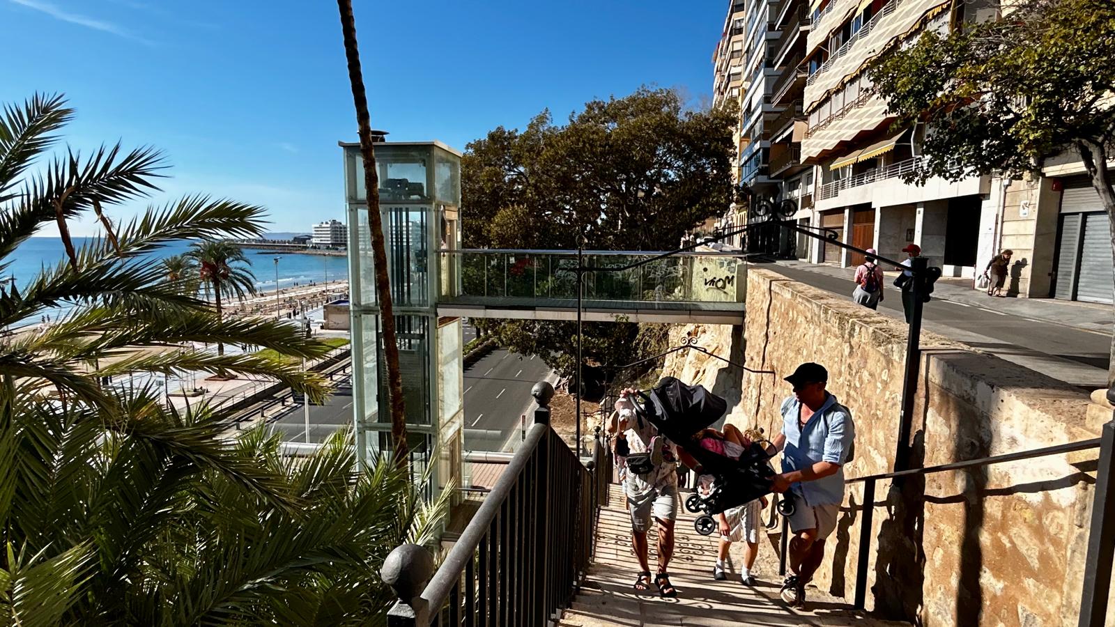 Ascensor Raval Roig (1)