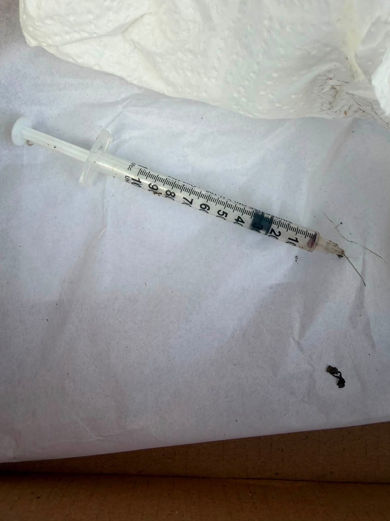 5 Year Old Finds Blood And Heroin Filled Syringe