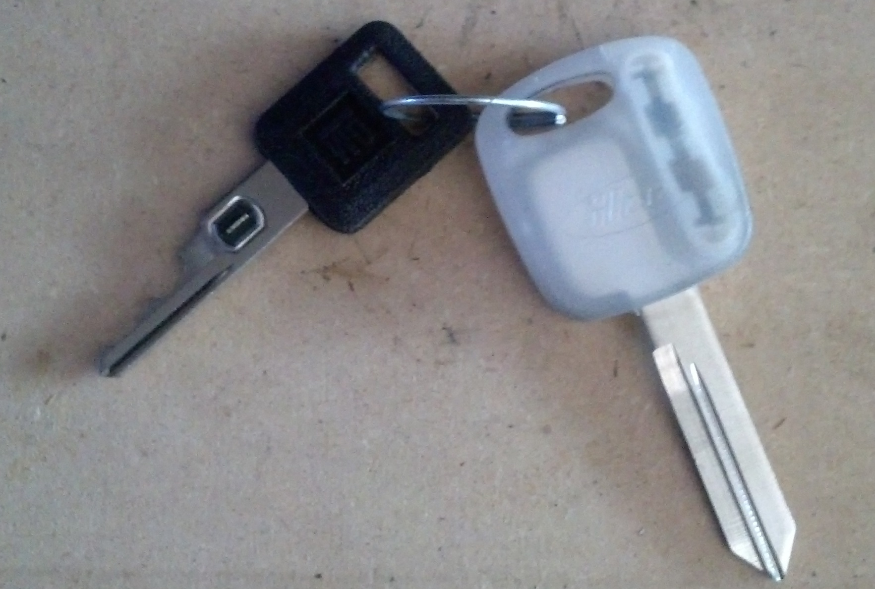guide for transponder keys on can a locksmith make a chipped car key