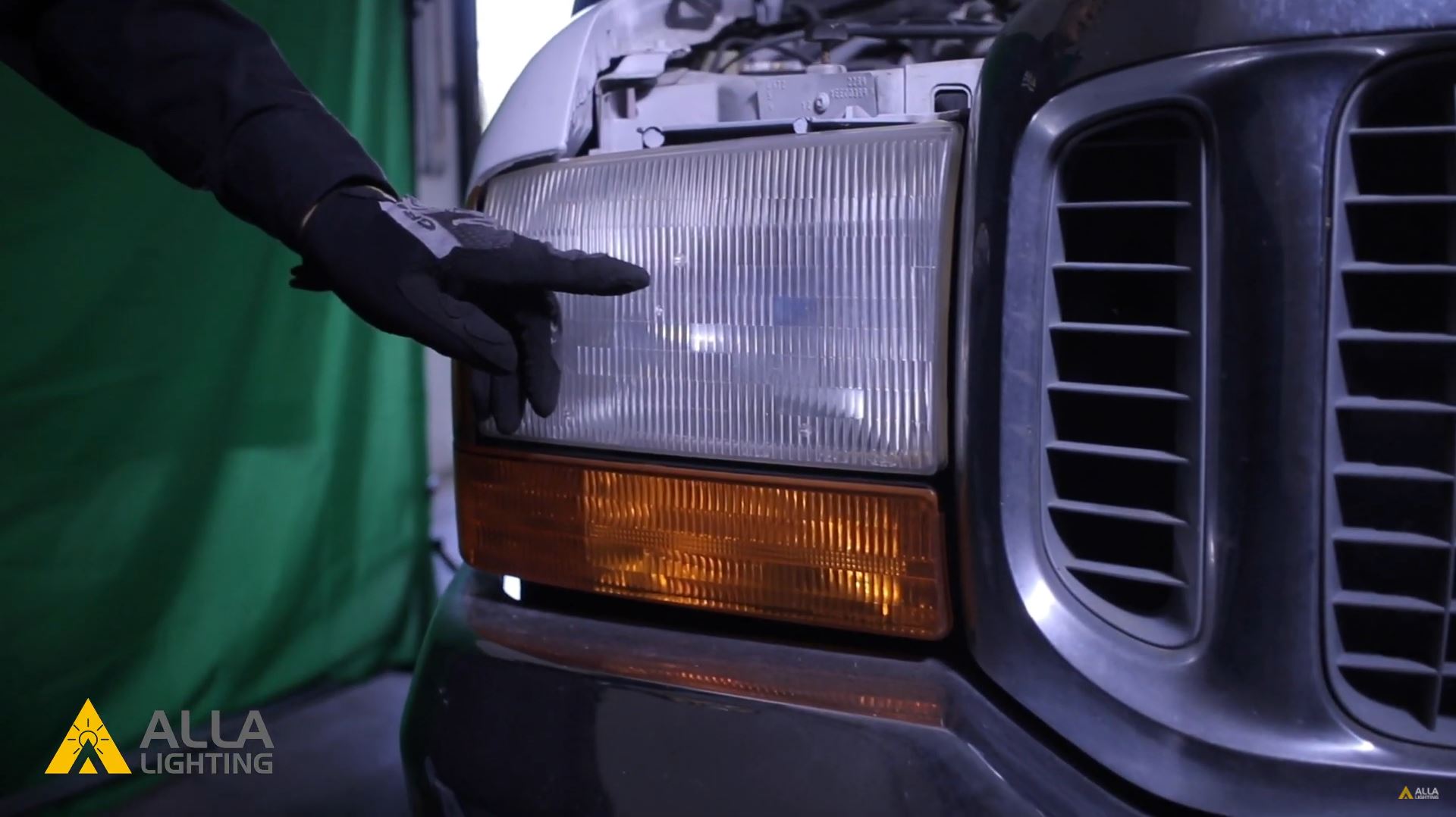 2000 - 2004 Ford Excursion Best LED headlight upgrade & installation 3