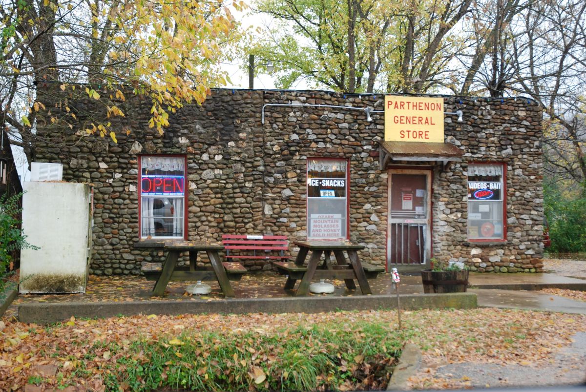 Neil Ellis Photos The Very Cool Parthenon General Store Parthenon
