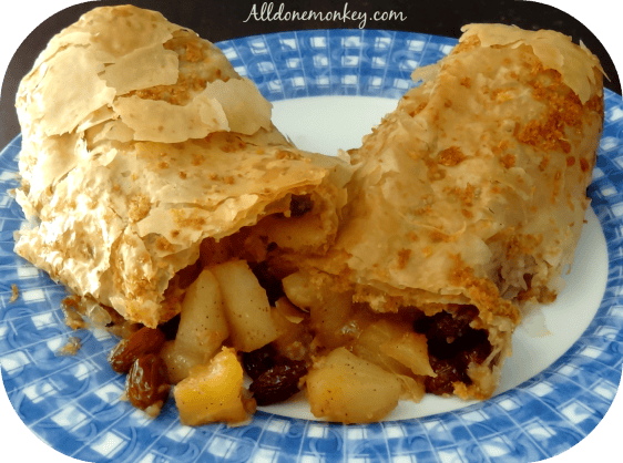 Strudel: Hungarian Treat {Around the World in 12 Dishes} | Alldonemonkey.com