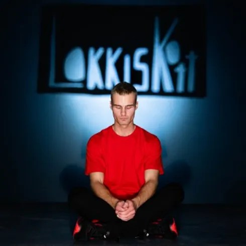 “LokkisKott’s “Deep Inside”: A Sonic Plunge into Raw Emotion”
