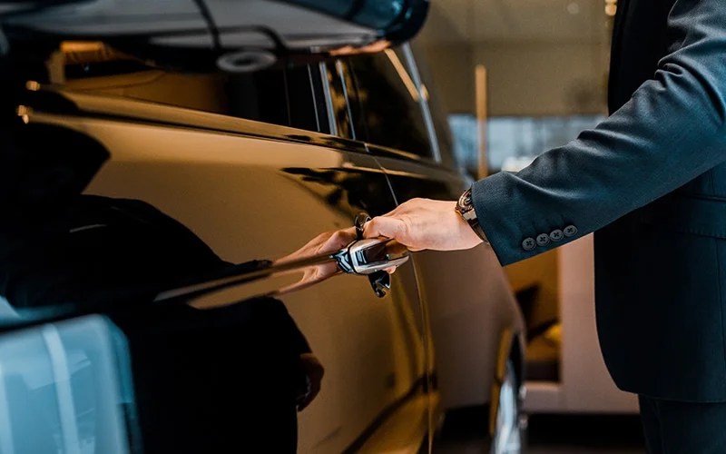 professional car lockout services in utah - all hour locksmith on open car door service near me