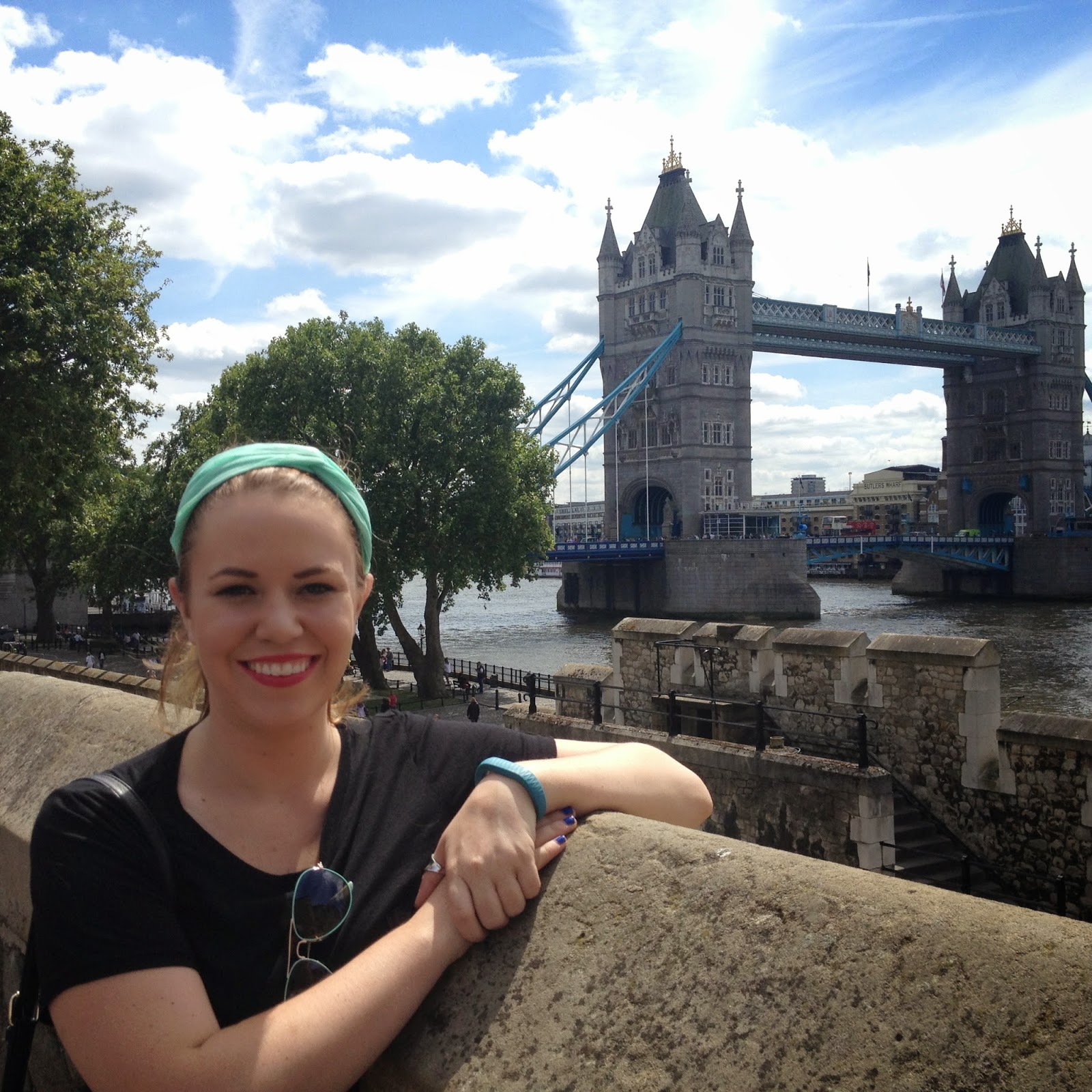 What's a better view: me, or the bridge? :)