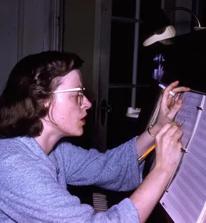 Connie Converse Cool Dead Women - Incredible Mobile Gradient Pictures | Free Download