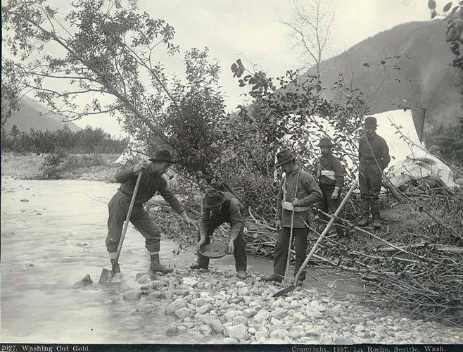 Paul stupin shared the executive producer role until williamson left, and remained until the series finale along with tom kapinos and greg prange. Klondike Gold Rush: 39 Fascinating Historical Photos