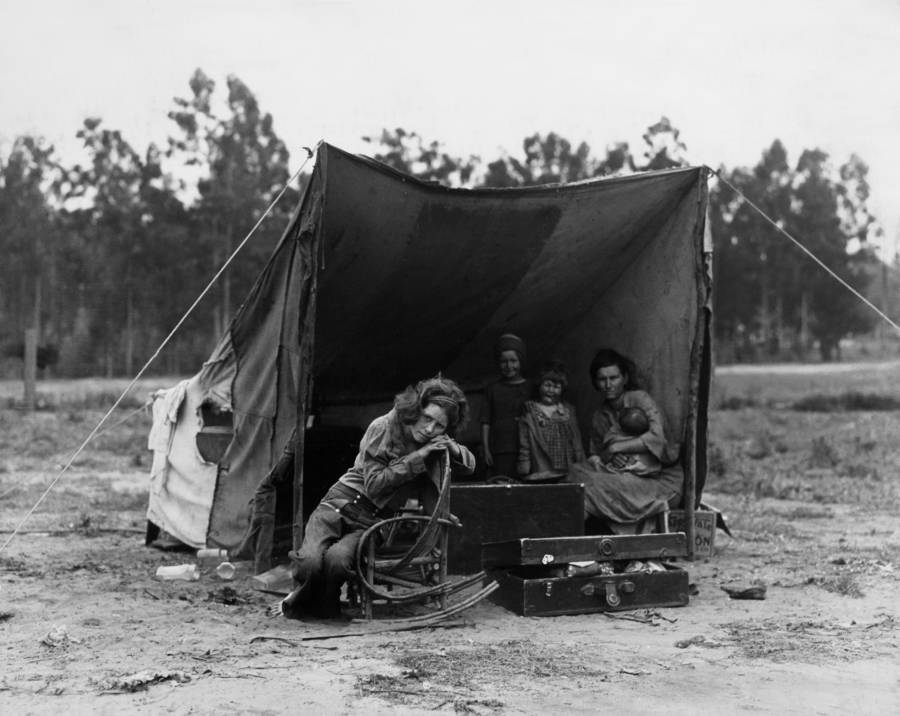 On the road: 24 vintage photos of hobo life in america