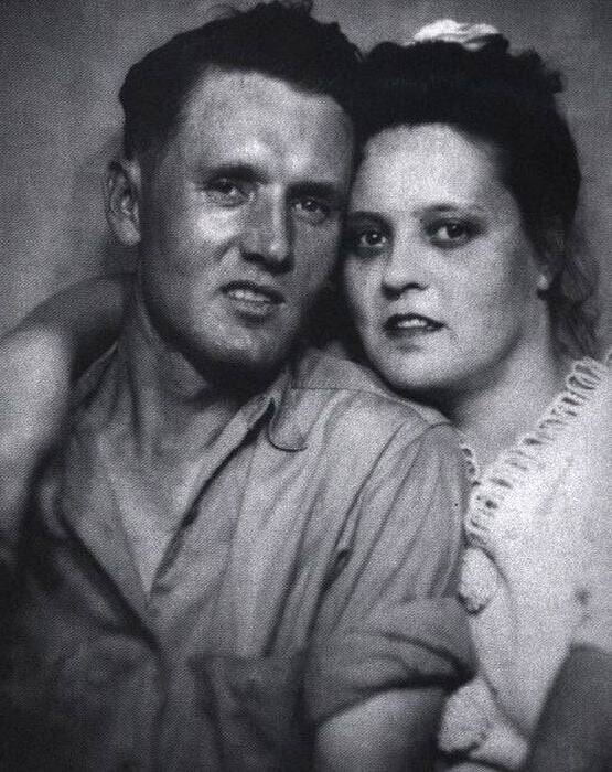 The life and death of gladys presley, elvis presley's beloved mother
