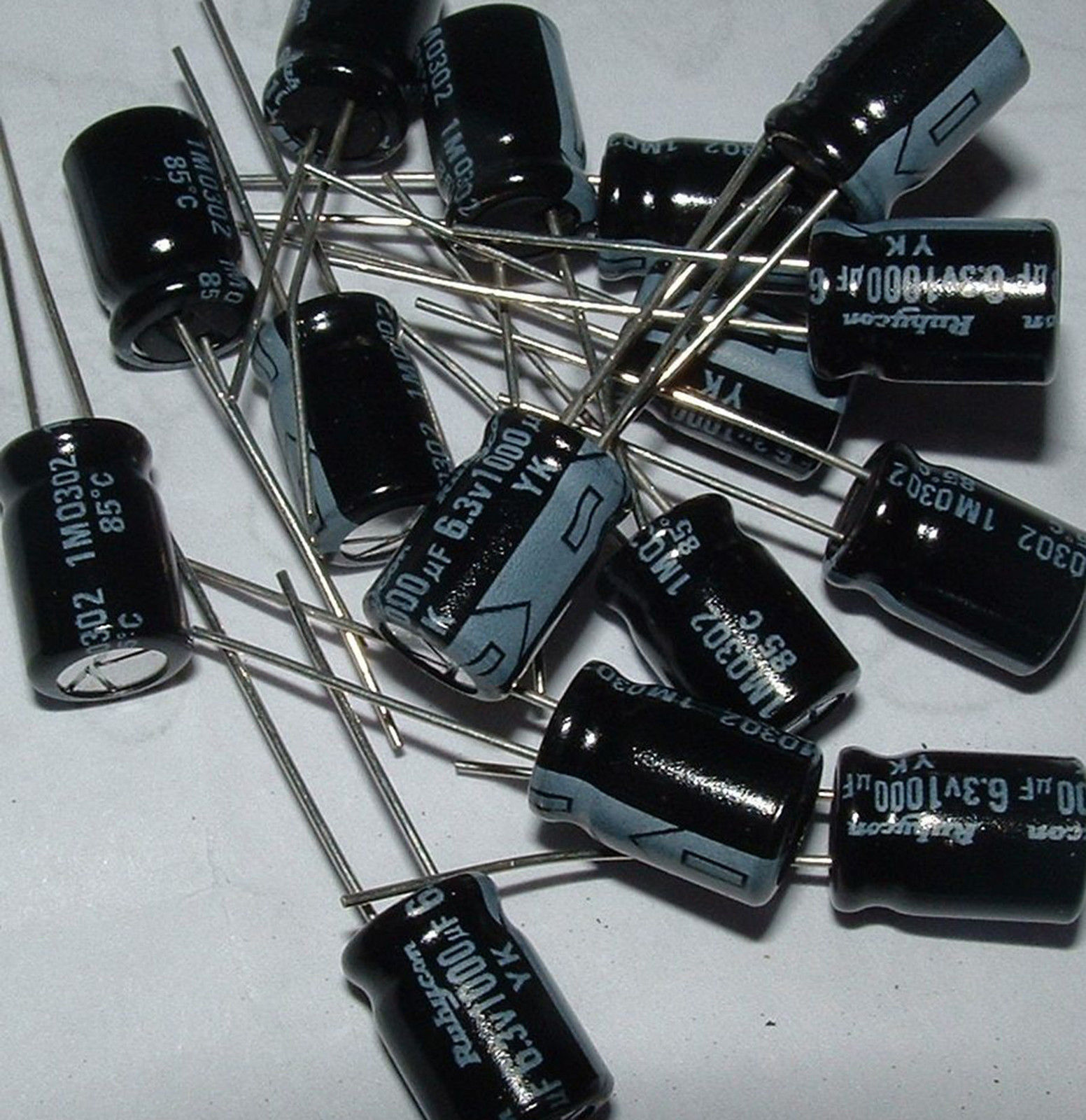 5 X Rubycon Radial Electrolytic Capacitor 35v Yk Series