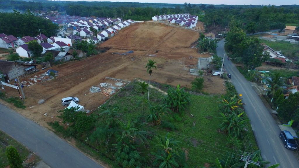 Kavling simpang lekis dilihat dari udara - Alma.Property