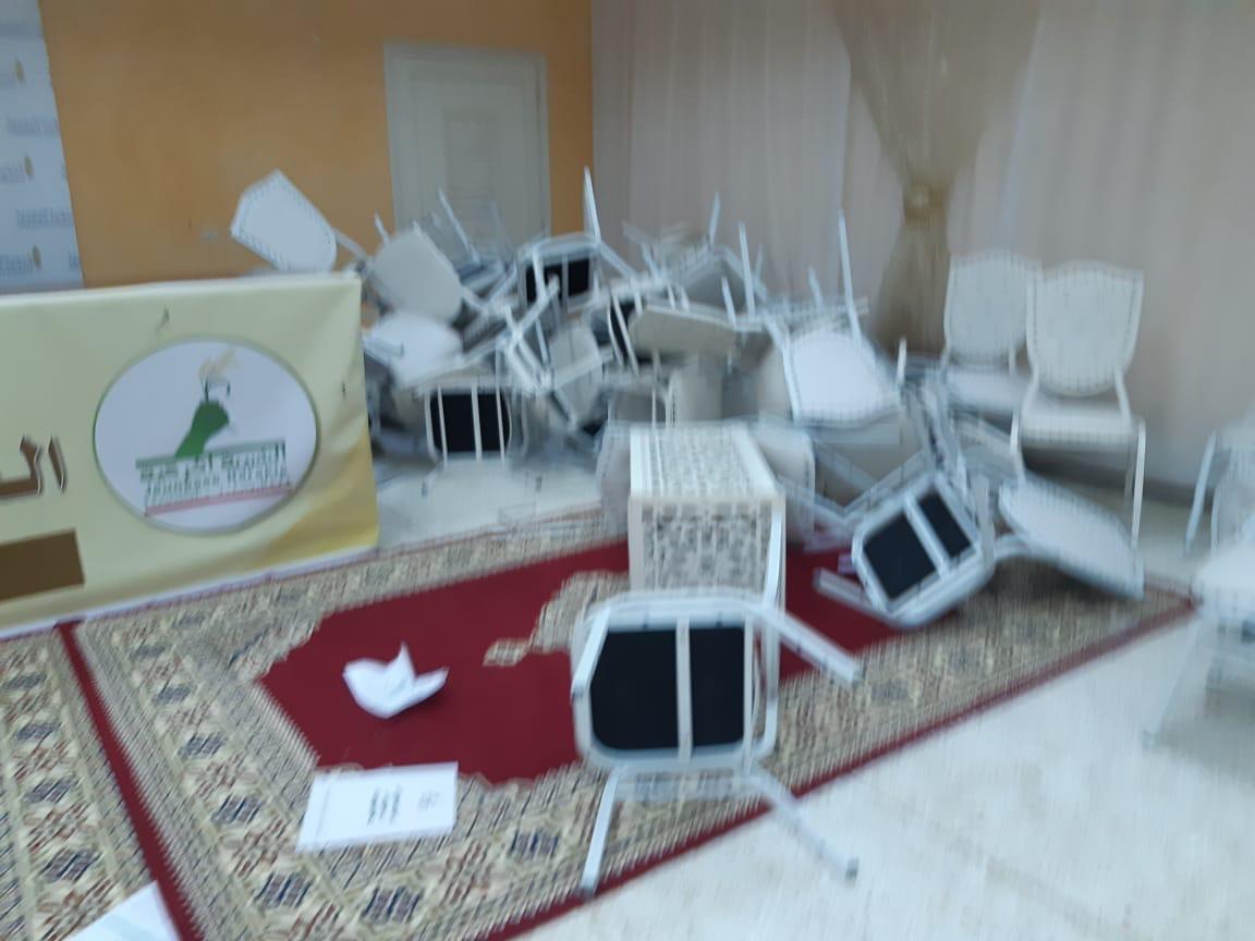 دماء وتراشق بالكراسي خلاصة المجلس الوطني للشبية الحركية