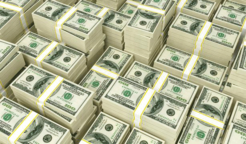 هم ثمانية فقط يمتلكون تريليون دولار من ثروات العالم