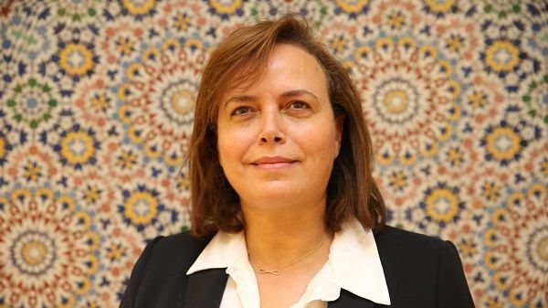 استقلاليون غاضبون من “تضارب المصالح” بين الوزيرة حيار وزوجها