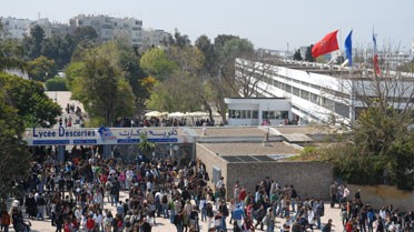 عشرات الإصابات بفيروس “كورونا” تربك “ليسي ديكارت”