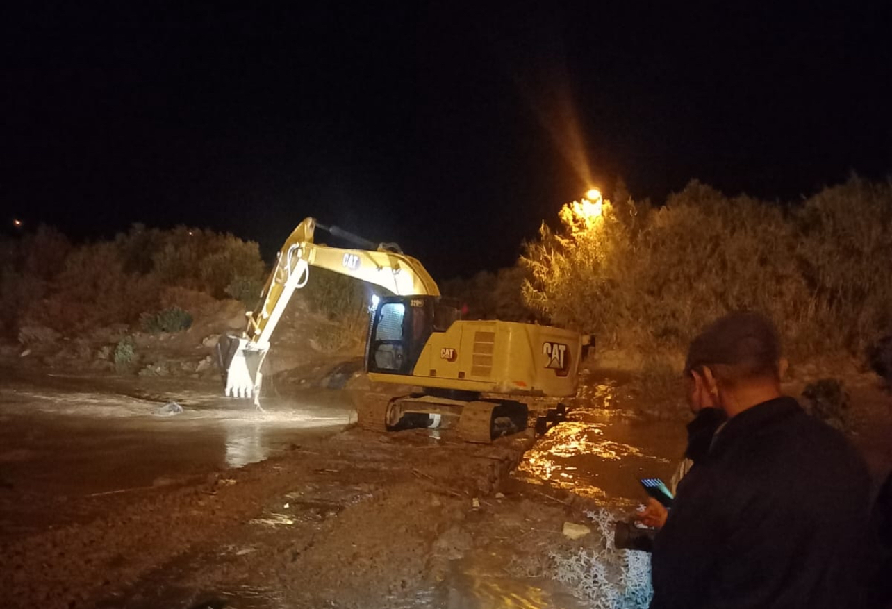 تازة | تعبئة قصوى لتأمين المحاور الطرقية بسبب التساقطات المطرية الاستثنائية بقيادة عامل الإقليم رشيد بنشيخي