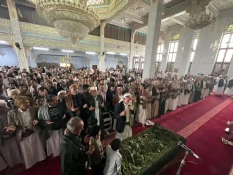 في موكب مهيب&hellip; صنعاء تودّع شقيقة الرئيس الذي هزّ اليمن