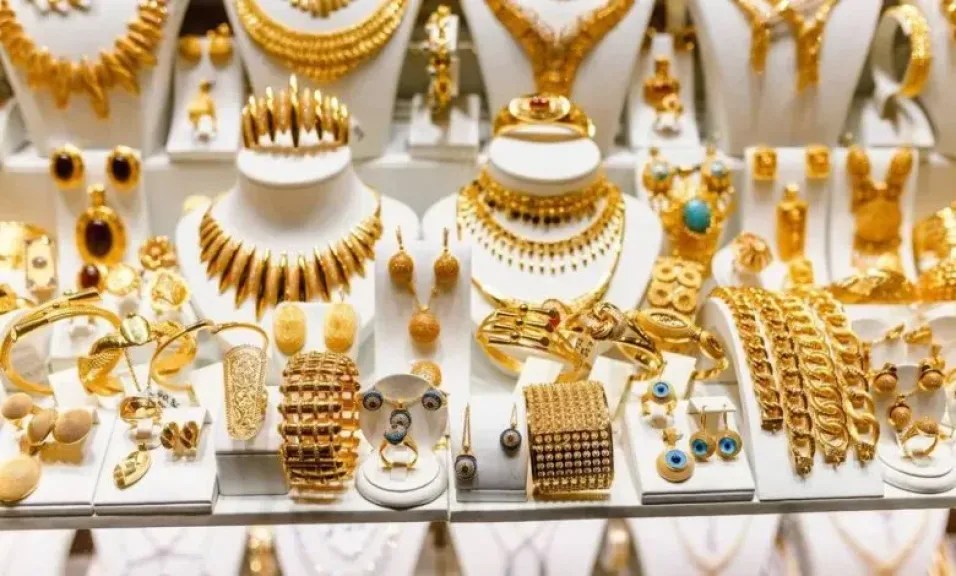 الذهب يواصل تحركاته في الأسواق اليمنية.. إليك أسعار اليوم الأحد