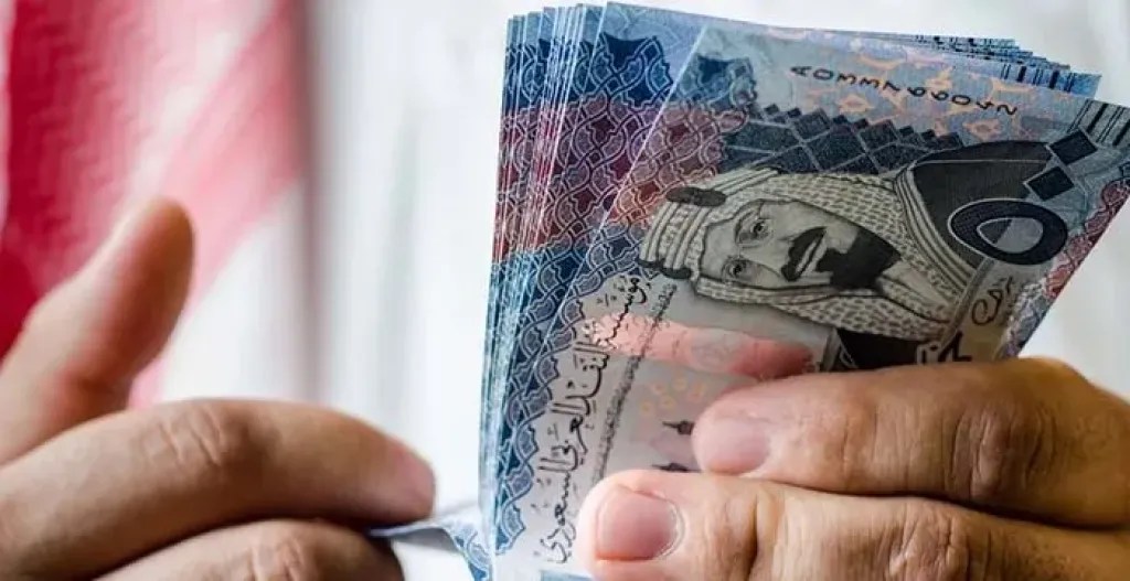 انخفاض غير مسبوق في سعر الريال السعودي مقابل اليمني.. هل بدأ التعافي