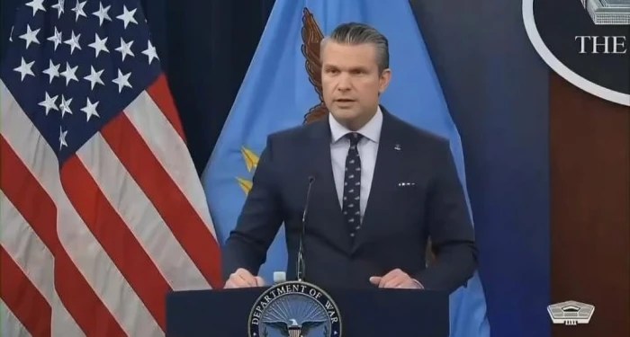 بالفيديو.. وزير الحرب الأمريكي: &laquo;المرشد الإيراني مجتبى خامنئي أُصيب وشُوهت ملامحه&raquo;