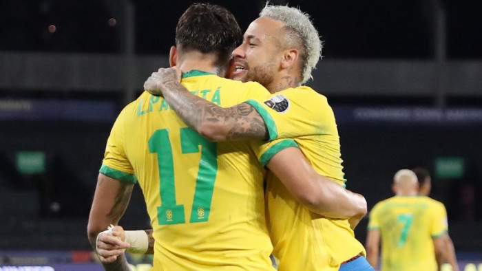 ايفرتون ريبيرو / ØªÙØªØ§ ÙØ¹ÙÙ Ø§ÙÙØ§Ø¦ÙØ© Ø§ÙÙÙØ§Ø¦ÙØ© / April 1989 in arujá) ist ein brasilianischer fußballspieler.