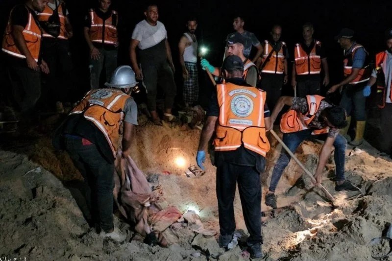 مجزرة إسرائيلية في خيام النازحين بقطاع غزة تسفر عن مقتل 40 شخصا
