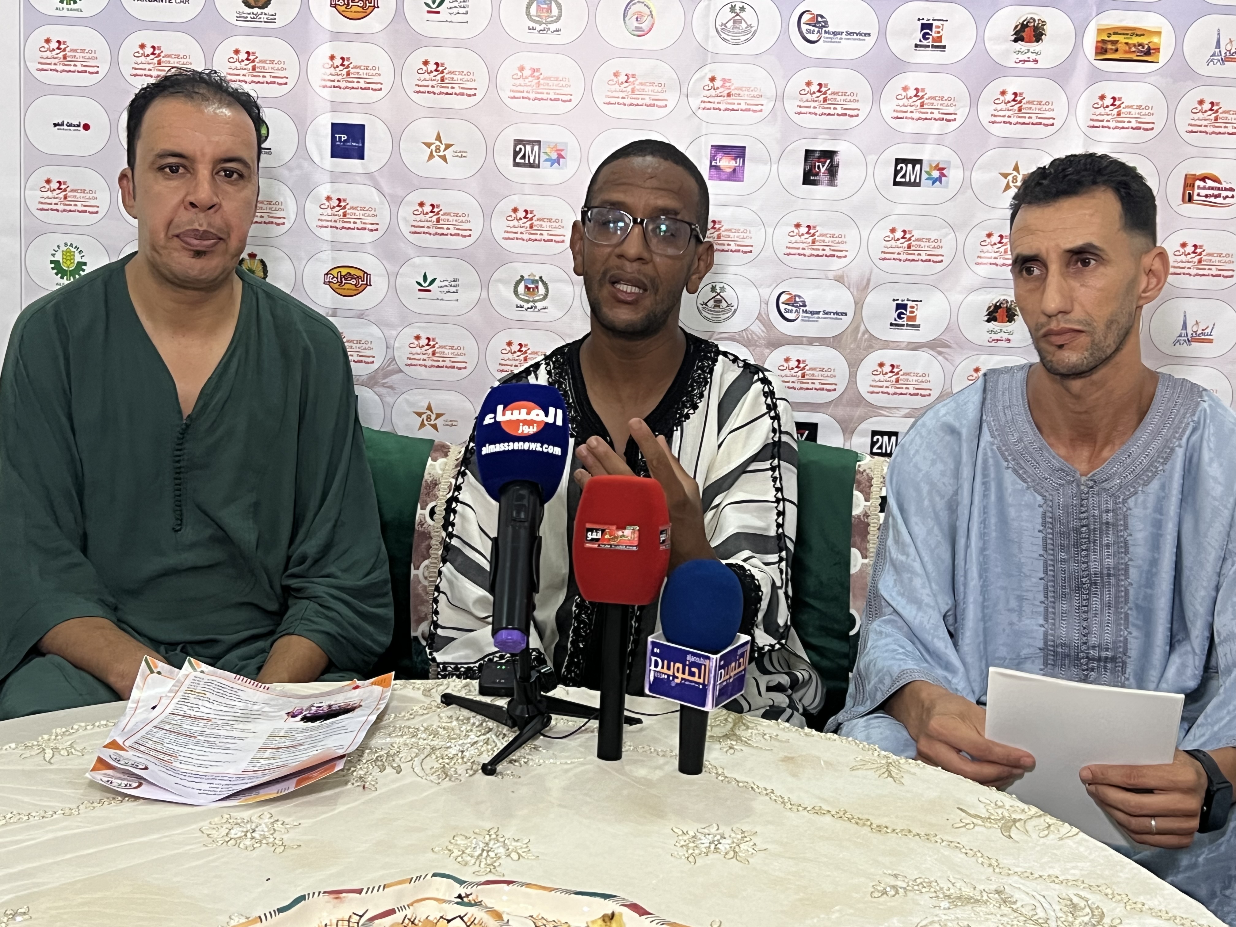 هشام محتي يفجر مفاجأة: الفنان كان ضمن البرنامج الرسمي وانسحب في الدقيقة الأخيرة