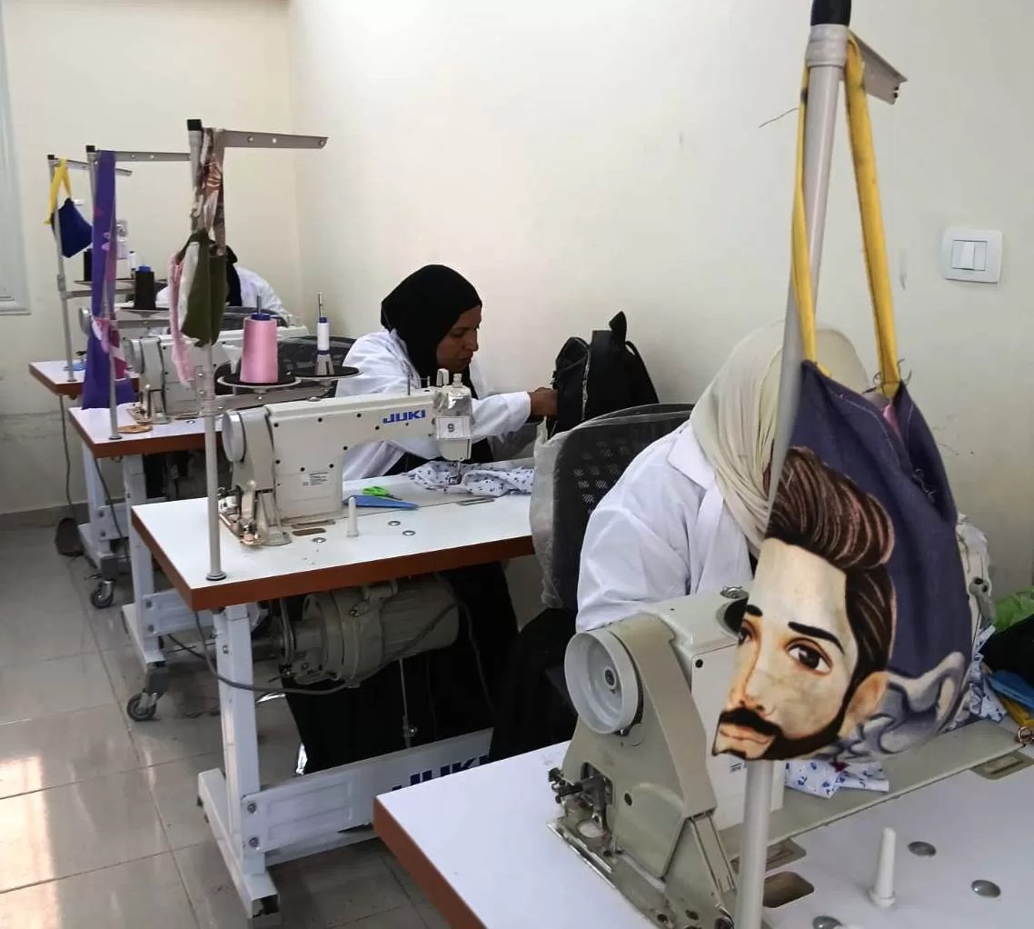 الإنتهاء من تنفيذ البرنامج التدريبى فى مجال الملابس الجاهزة والمفروشات بمركز التدريب المهنى باسوان